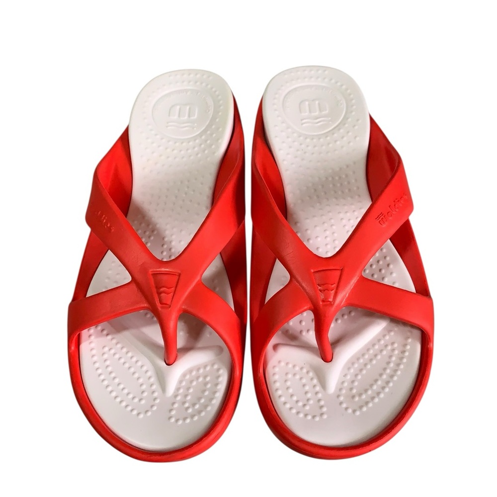 HTF DISCONTINUED WALDIES Flip Flop Style Sandals – Similar to Crocs